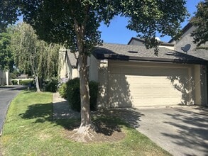 1129 Cedar Creek Dr in Modesto, CA - Building Photo - Building Photo