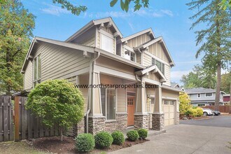 17095 Rebecca Ln in Lake Oswego, OR - Building Photo - Building Photo