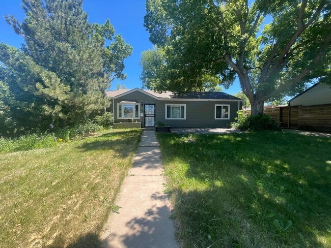 3080 S Fairfax St in Denver, CO - Building Photo - Building Photo