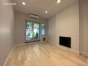 410 E 92nd St in New York, NY - Building Photo - Building Photo