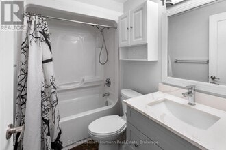 45 Hayward Crescent in Guelph, ON - Building Photo - Building Photo