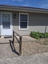 224 Steven St in Carmi, IL - Building Photo