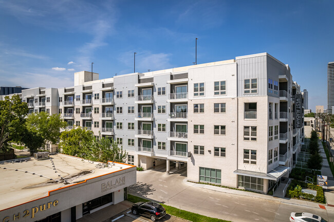 The Flats at West Alabama in Houston, TX - Foto de edificio - Building Photo