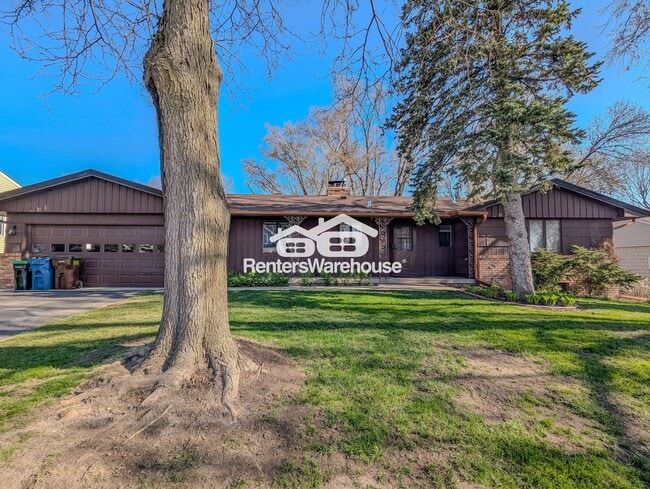 5716 W 68th St in Minneapolis, MN - Building Photo - Building Photo