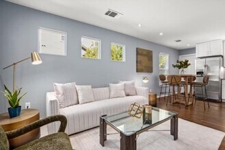 1183 Coleto St in Austin, TX - Building Photo - Building Photo