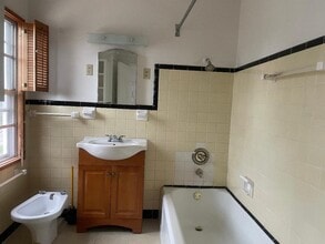 2215 Dorrington St in Houston, TX - Building Photo - Building Photo