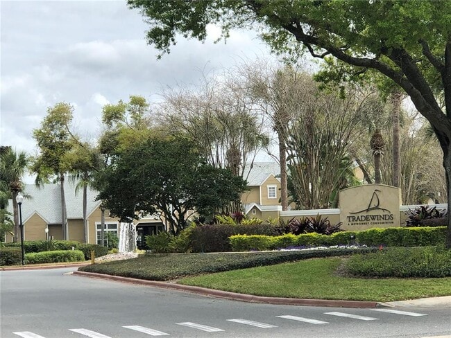 1049 S Hiawassee Rd in Orlando, FL - Building Photo - Building Photo