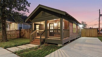 1415 Tabor St in Houston, TX - Building Photo