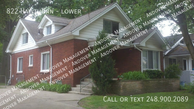 property at 822 Hawthorn Ave