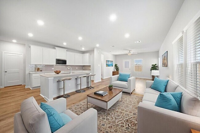 8023 Heroes Hall Dr in Magnolia, TX - Building Photo - Building Photo