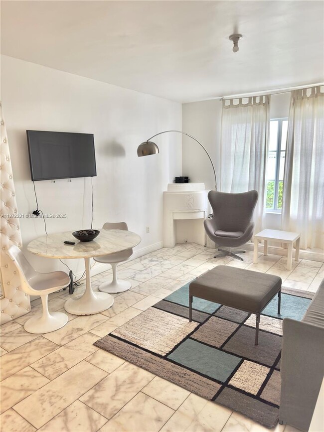 property at 922 Jefferson Ave