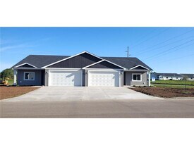 1225-1227 Wisteria Ln in New Richmond, WI - Building Photo