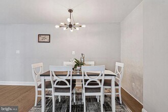 4620 N Park Ave in Chevy Chase, MD - Building Photo - Building Photo