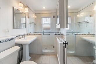 4 Nolan Ave in Yonkers, NY - Building Photo - Building Photo