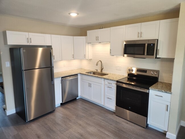 815 Sun Valley Dr, Unit 815