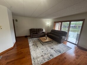 8697 W 111th St, Unit 2D in Palos Hills, IL - Building Photo - Building Photo