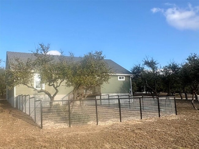 500 Harmon Hills Cove in Dripping Springs, TX - Building Photo - Building Photo