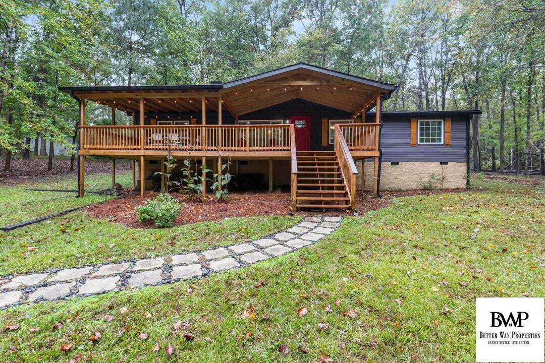 145 State Rd S-32-1409 in Leesville, SC - Building Photo