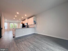 4653 Towne Park Rd in Suitland, MD - Building Photo - Building Photo