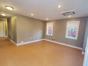 10 Ashton St, Unit 1 in Boston, MA - Building Photo - Building Photo