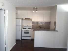 129 38th Pl in Manhattan Beach, CA - Building Photo