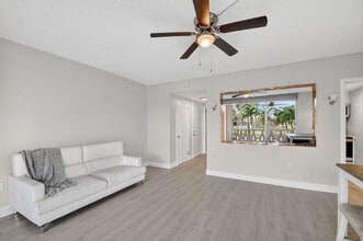 15 S Golfview Rd in Lake Worth Beach, FL - Building Photo - Building Photo