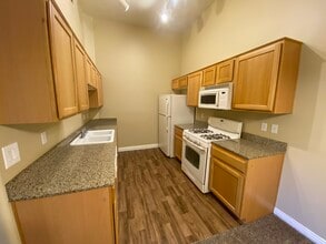 8985 S Durango Dr, Unit 2189 in Las Vegas, NV - Building Photo - Building Photo