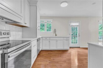 305 Broadstone Dr in Mars, PA - Building Photo - Building Photo