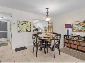 7069 Quail Run Ct E in Ft. Myers, FL - Building Photo - Building Photo