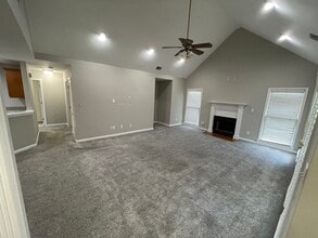 2815 Brassfield Cir in Shelbyville, KY - Building Photo - Building Photo