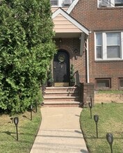 7 Sager Pl, Unit 2R in Irvington, NJ - Building Photo - Building Photo