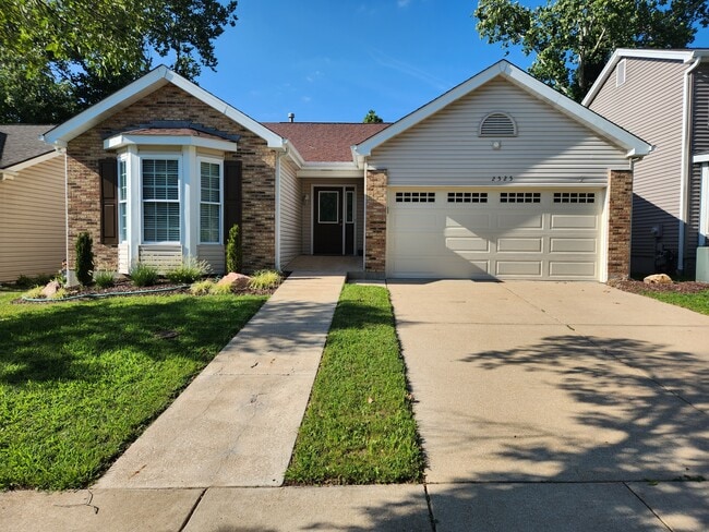 2525 Hidden Meadow Ln