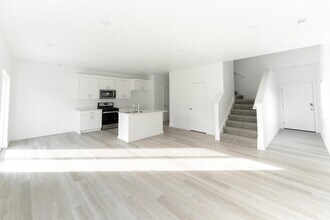48 410 W in Providence, UT - Building Photo - Building Photo