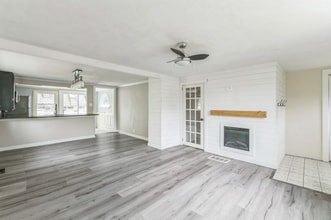 8787 Bald Hill Rd in Warwick, RI - Building Photo - Building Photo
