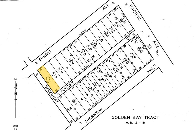 18 Sunset Ave in Venice, CA - Building Photo