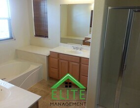 3397 Soda Way in Sacramento, CA - Building Photo - Building Photo