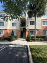9849 Baywinds Blvd in West Palm Beach, FL - Building Photo