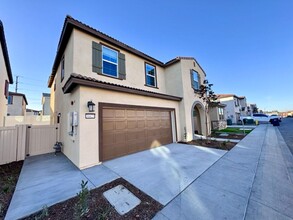 36623 Camino Spgs Ave in Murrieta, CA - Building Photo - Building Photo