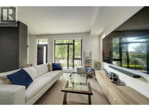 7358 Granville St in Vancouver, BC - Building Photo - Building Photo