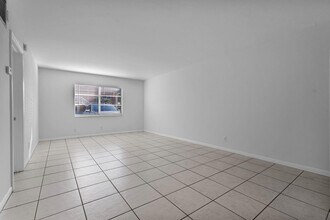 9 NE 19th Ct in Wilton Manors, FL - Building Photo - Building Photo