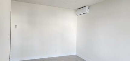 823 Worcester Ave in Pasadena, CA - Building Photo - Building Photo