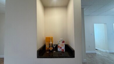 101 Boston Ave, Unit 1 in Medford, MA - Foto de edificio - Building Photo