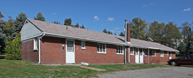 Green Valley Apartments in North Versailles, PA - Building Photo - Building Photo