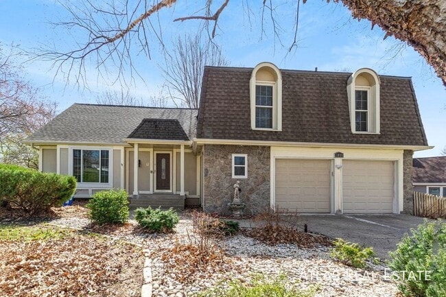 property at 1009 NE 99th St