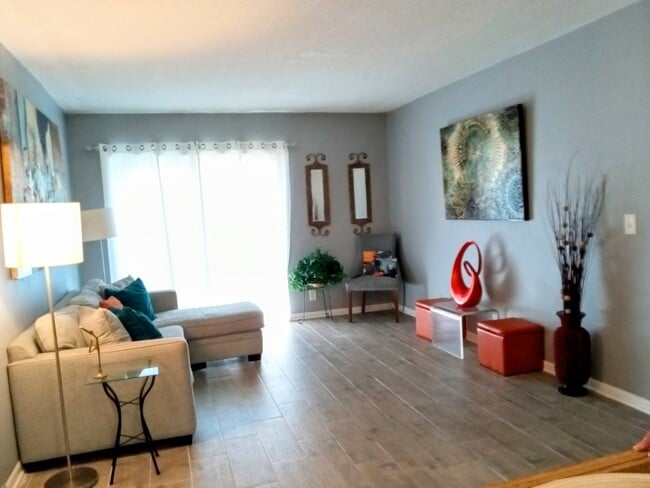 property at 500 Bonnie Blvd