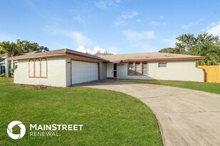 983 Eastlake St SE in Palm Bay, FL - Building Photo