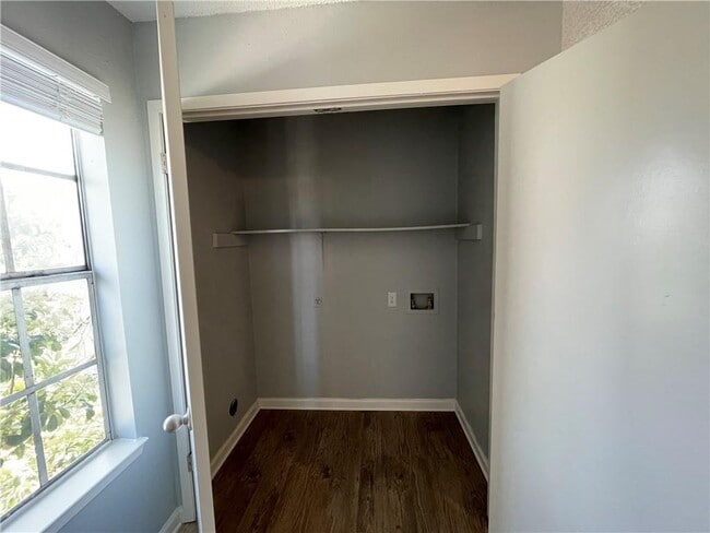 7417 Vintage Hills Dr in Austin, TX - Building Photo - Building Photo