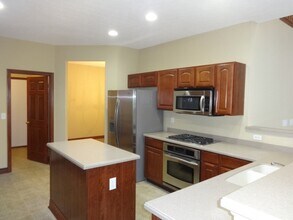 987 Washington St in Pickerington, OH - Building Photo - Building Photo