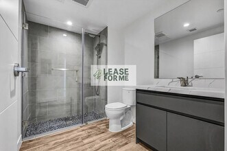 1538 S Wilton Pl in Los Angeles, CA - Building Photo - Building Photo