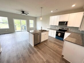 5311 Groveton St in Houston, TX - Building Photo - Building Photo